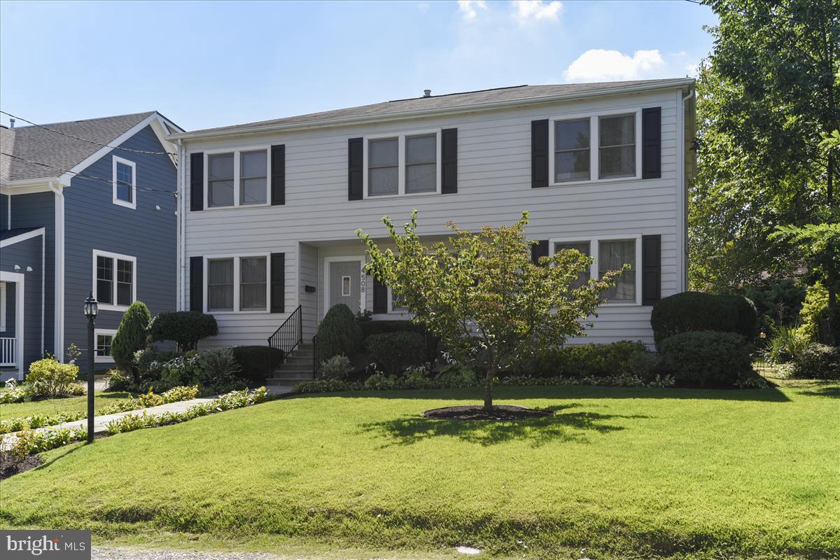 GLENBROOK VILLAGE - Residential