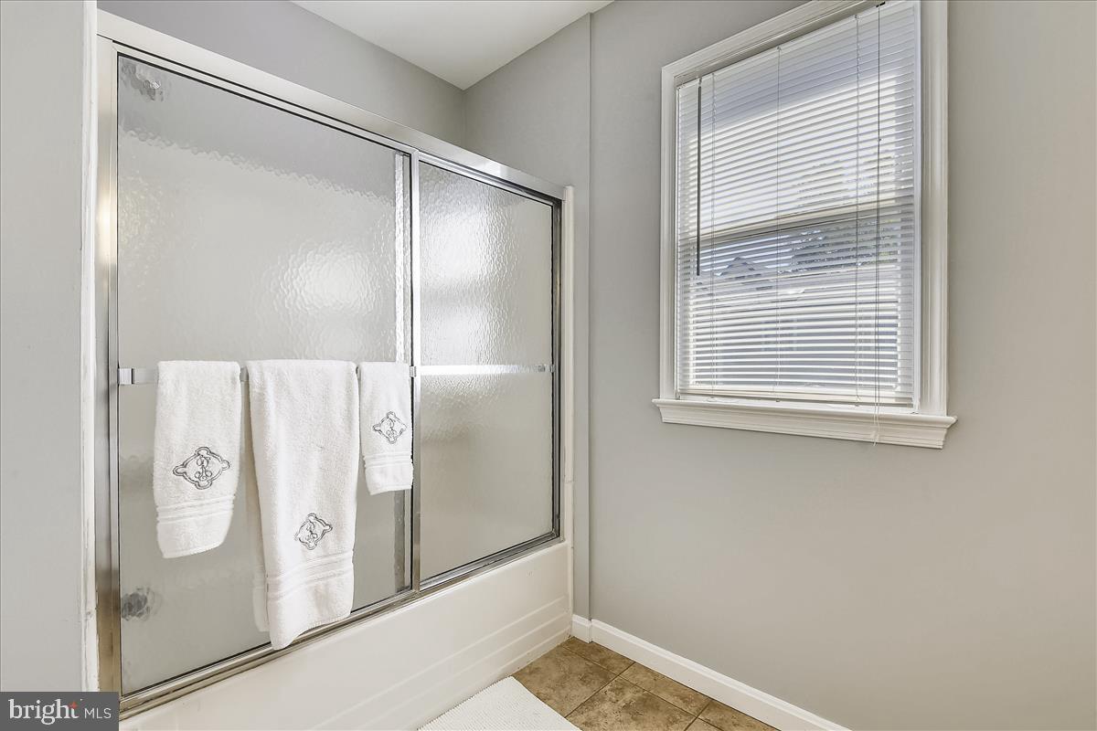 GLENBROOK VILLAGE - Residential