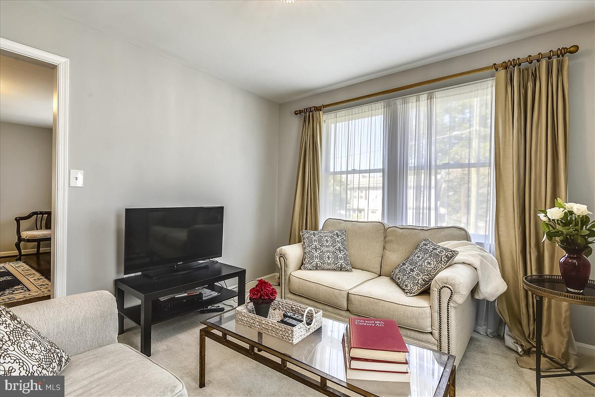 GLENBROOK VILLAGE - Residential