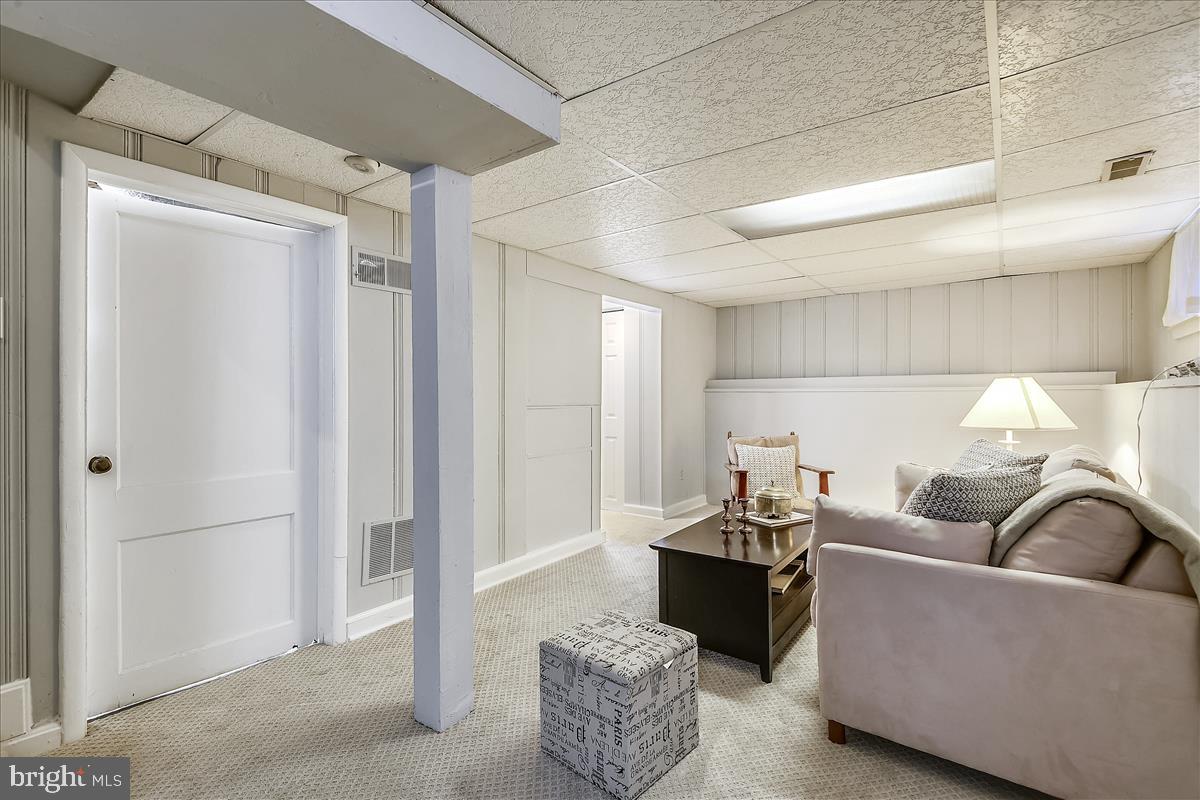 GLENBROOK VILLAGE - Residential