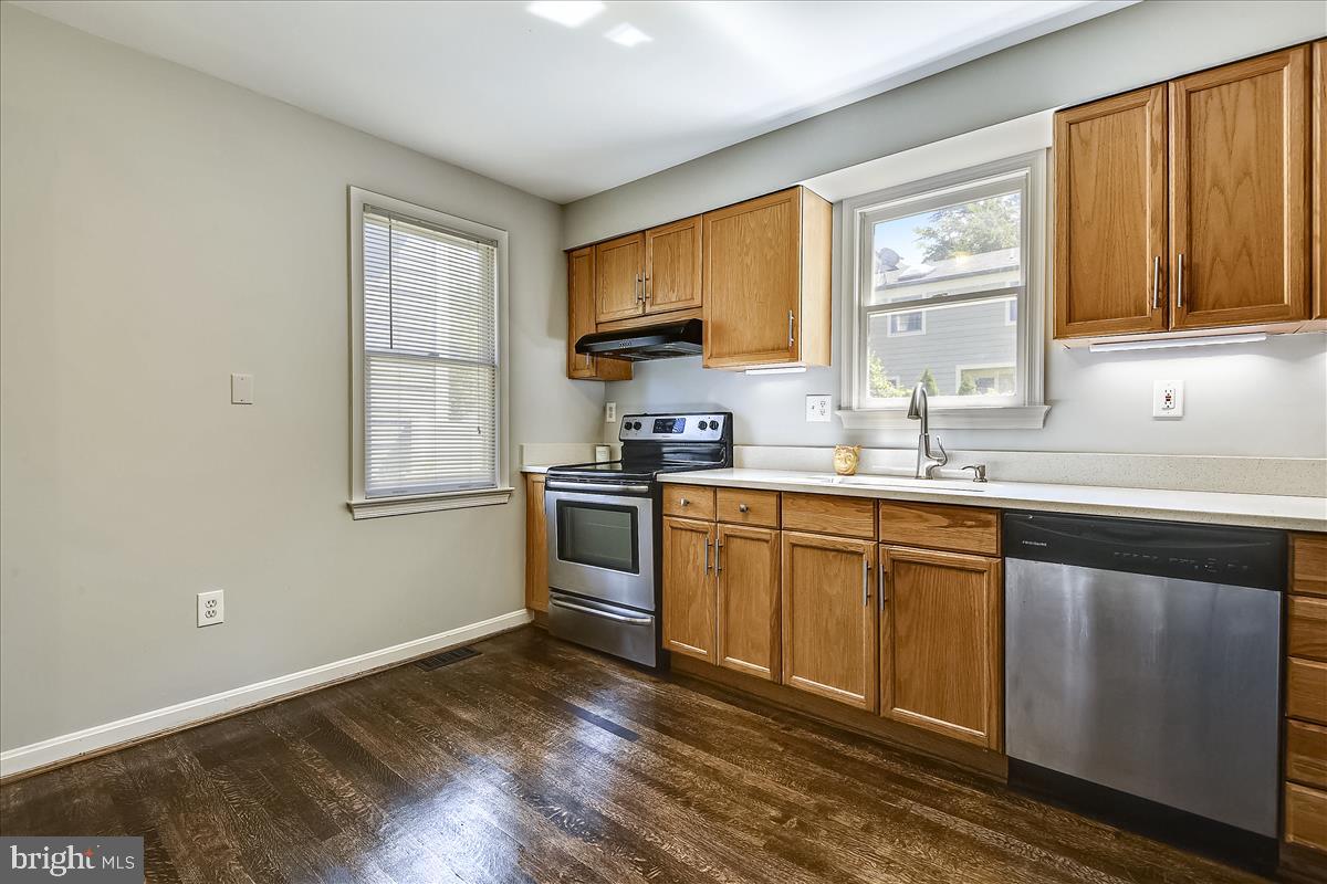 GLENBROOK VILLAGE - Residential