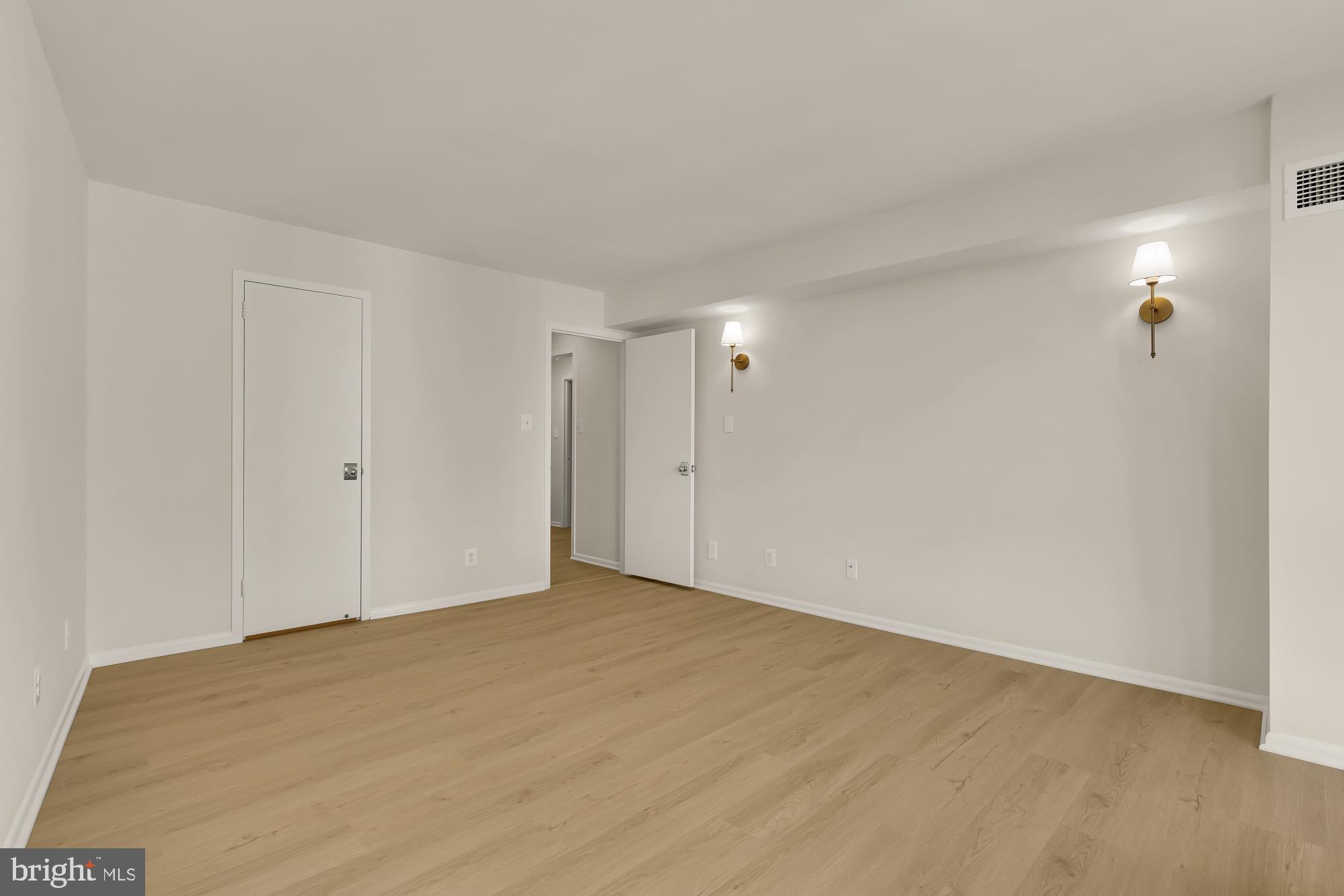 FRIENDSHIP HEIGHTS - Residential