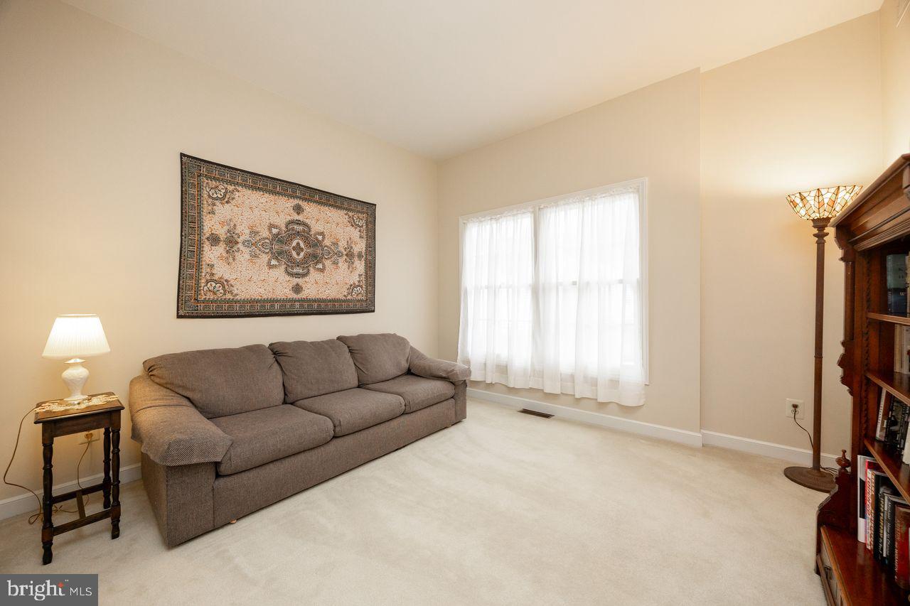 BRAMPTON CHASE - Residential