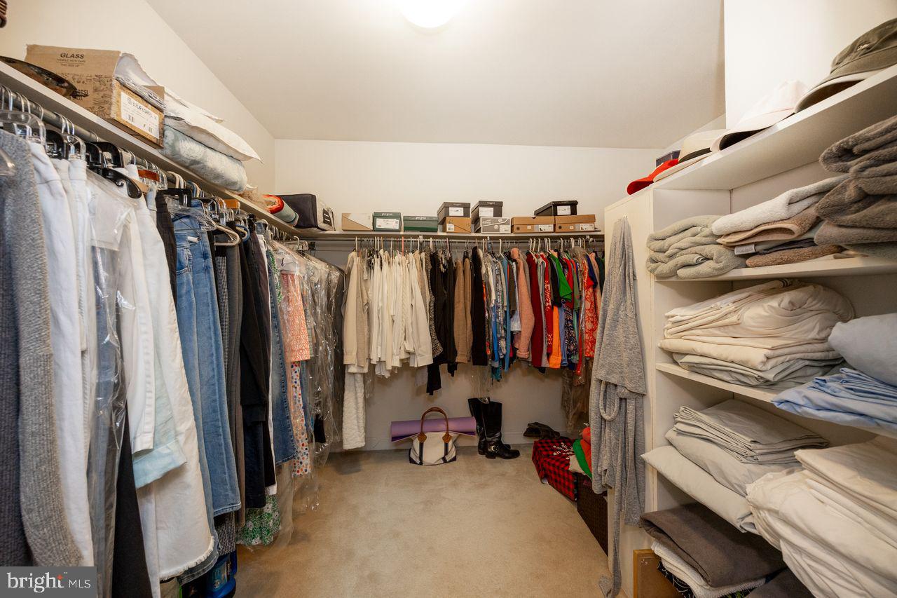 BRAMPTON CHASE - Residential