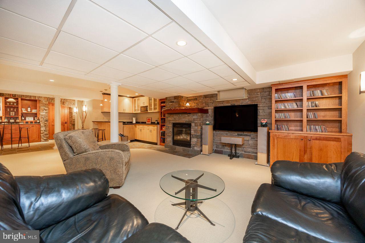 BRAMPTON CHASE - Residential