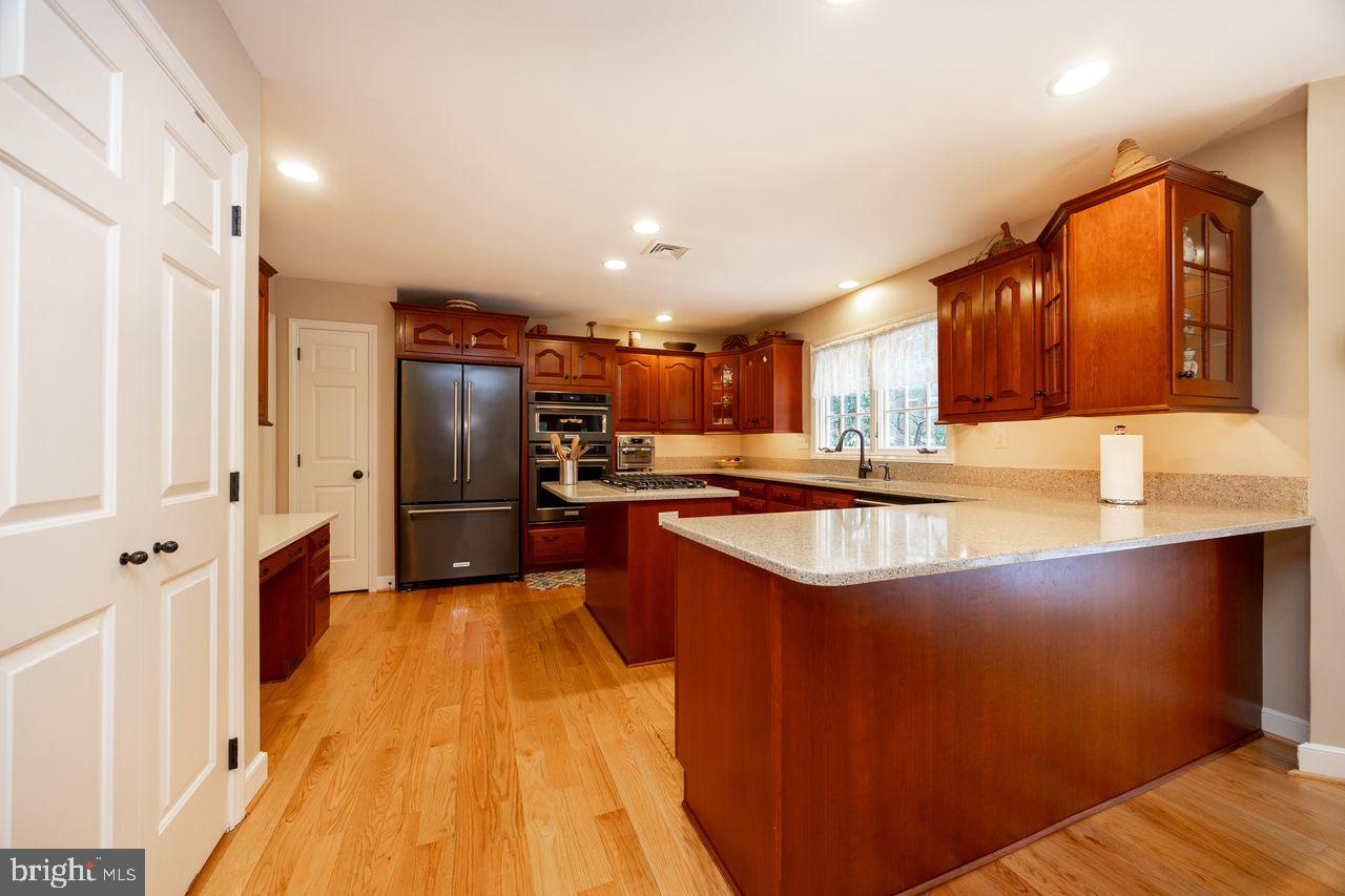 BRAMPTON CHASE - Residential