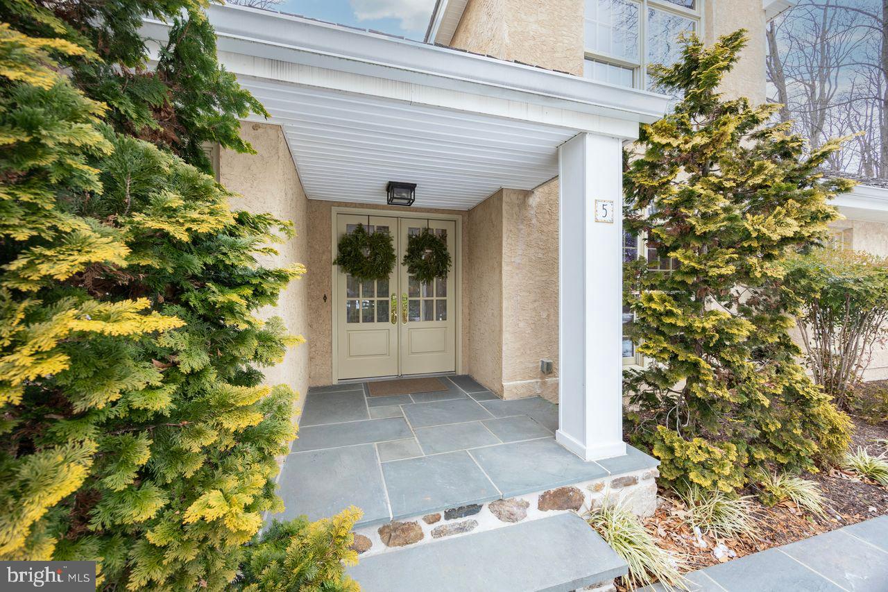 BRAMPTON CHASE - Residential