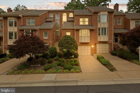 10204 ASPEN WILLOW DRIVE FAIRFAX VA 22032