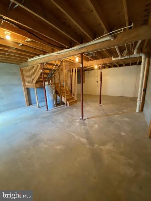 MUSSELMAN SQUARE - Residential Lease