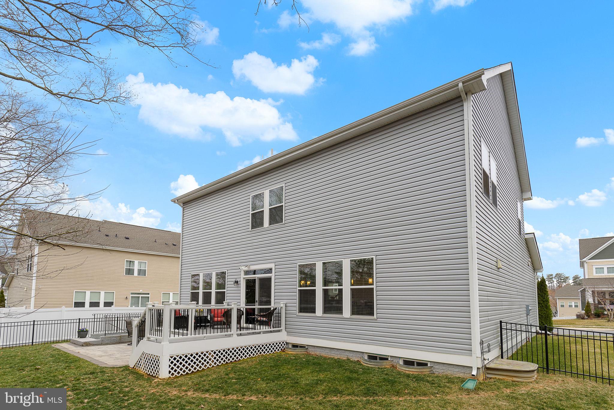 LIBERTY KNOLLS - Residential