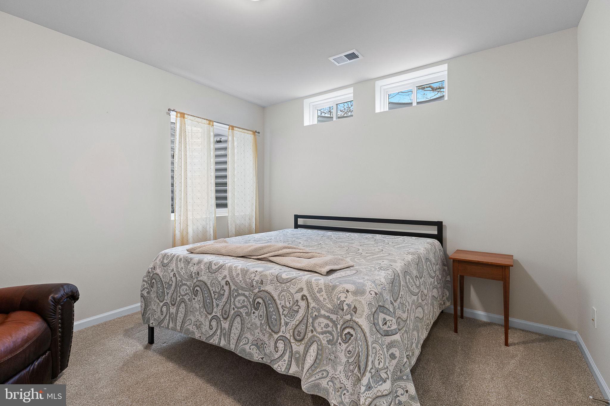 LIBERTY KNOLLS - Residential