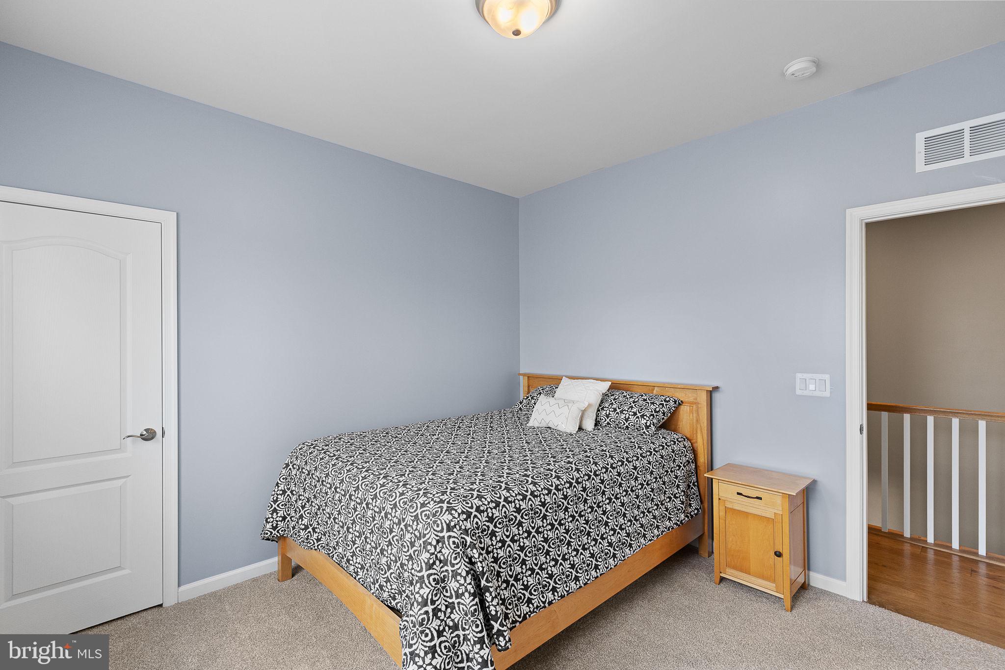 LIBERTY KNOLLS - Residential