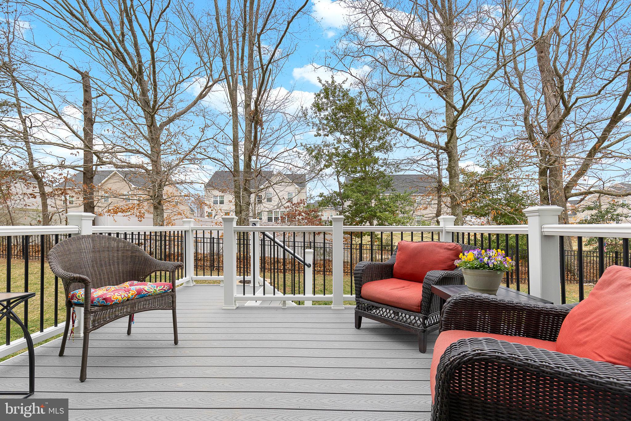 LIBERTY KNOLLS - Residential