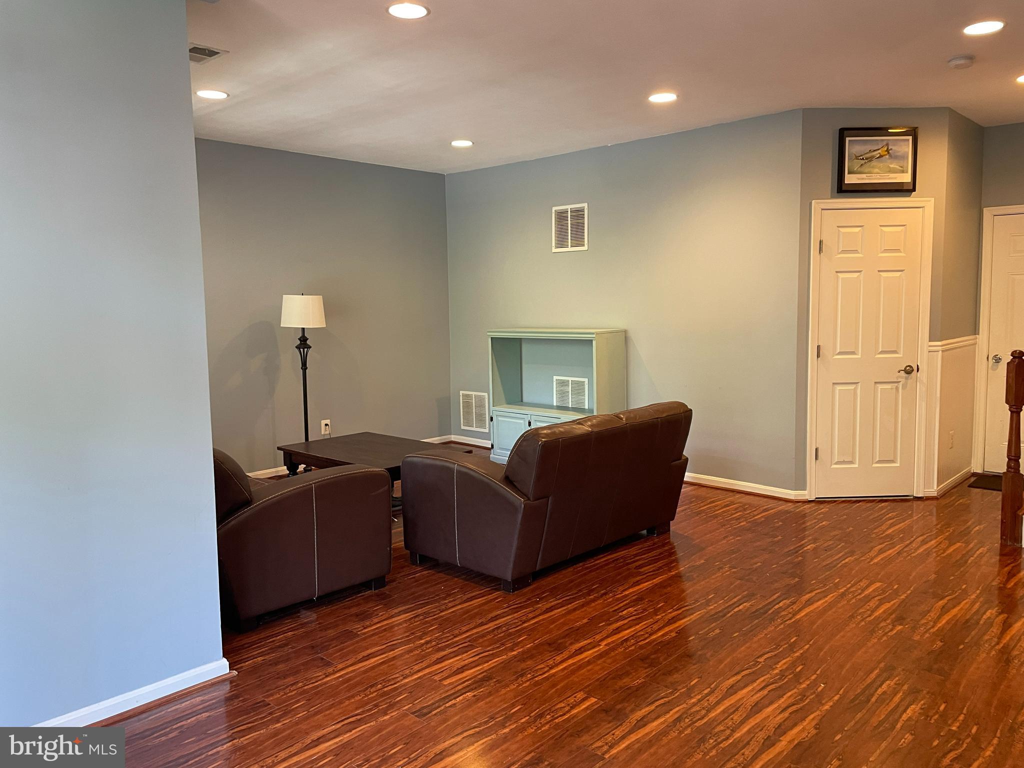 LAUREL HIGHLANDS - Residential