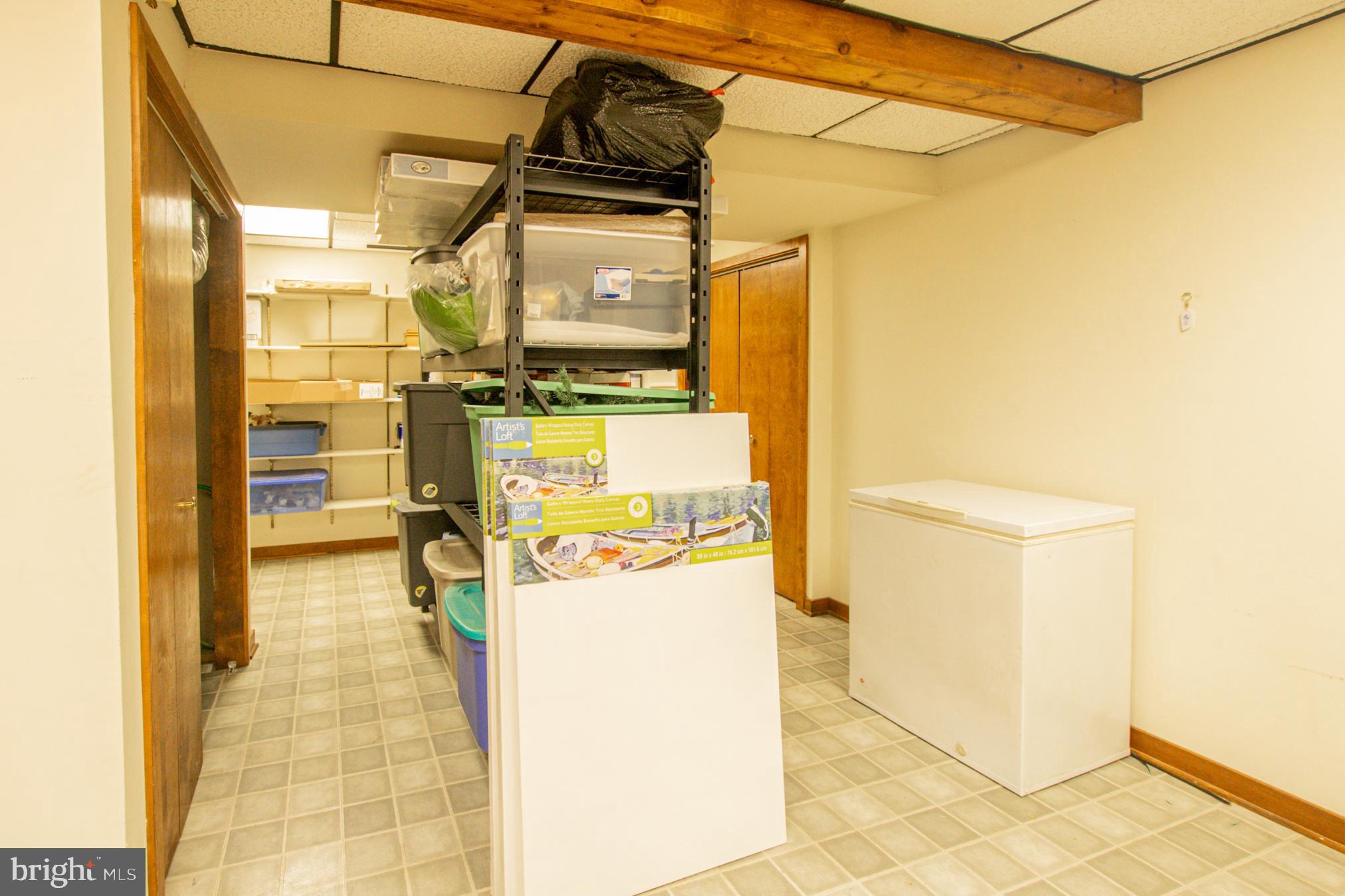 ROUNDELAY - Residential