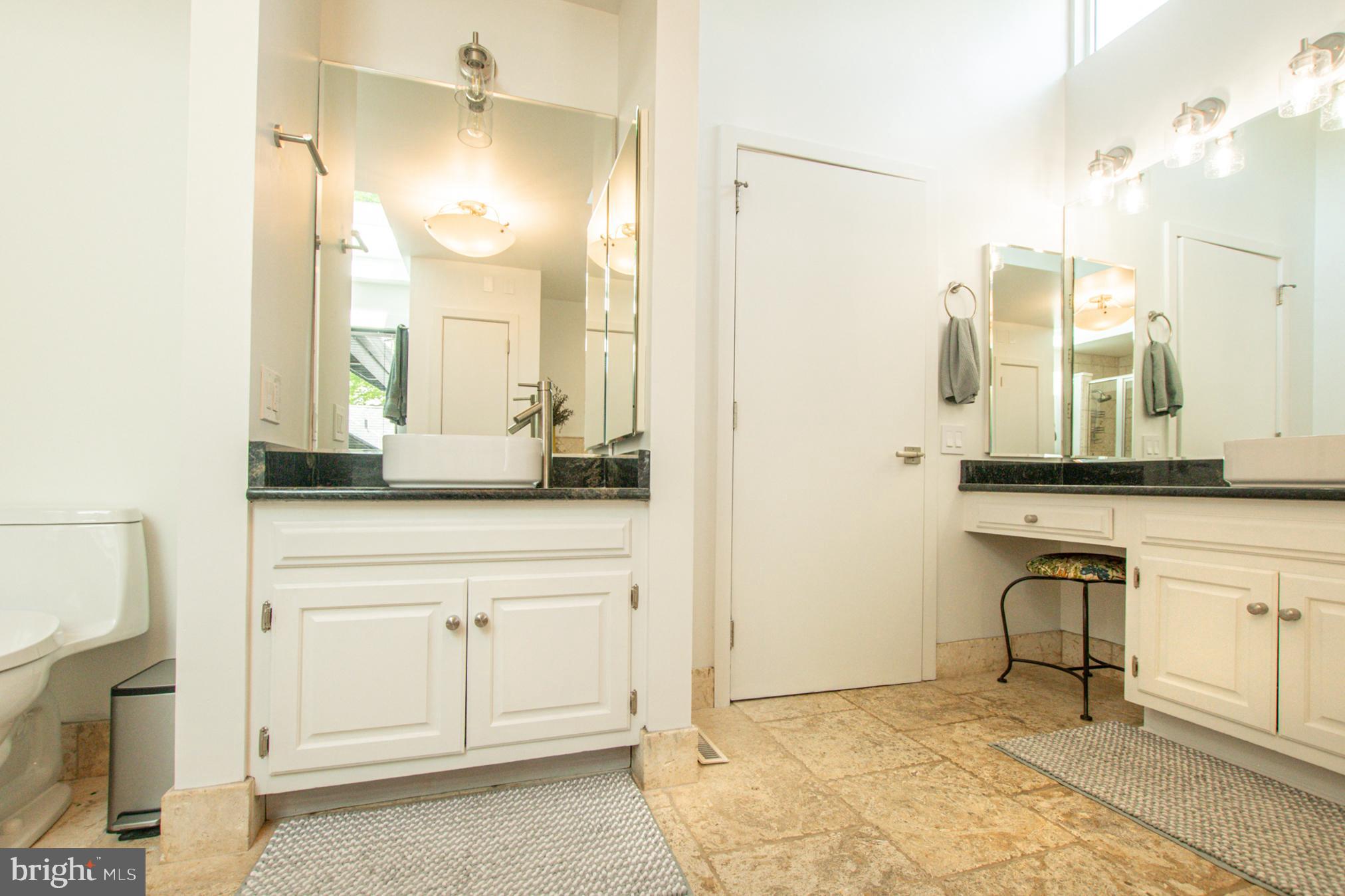 ROUNDELAY - Residential