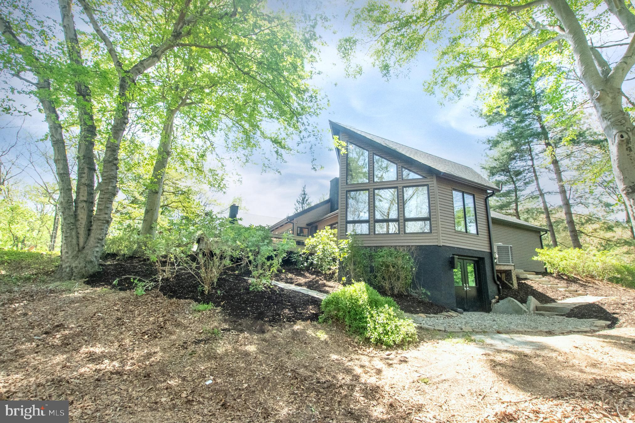 ROUNDELAY - Residential