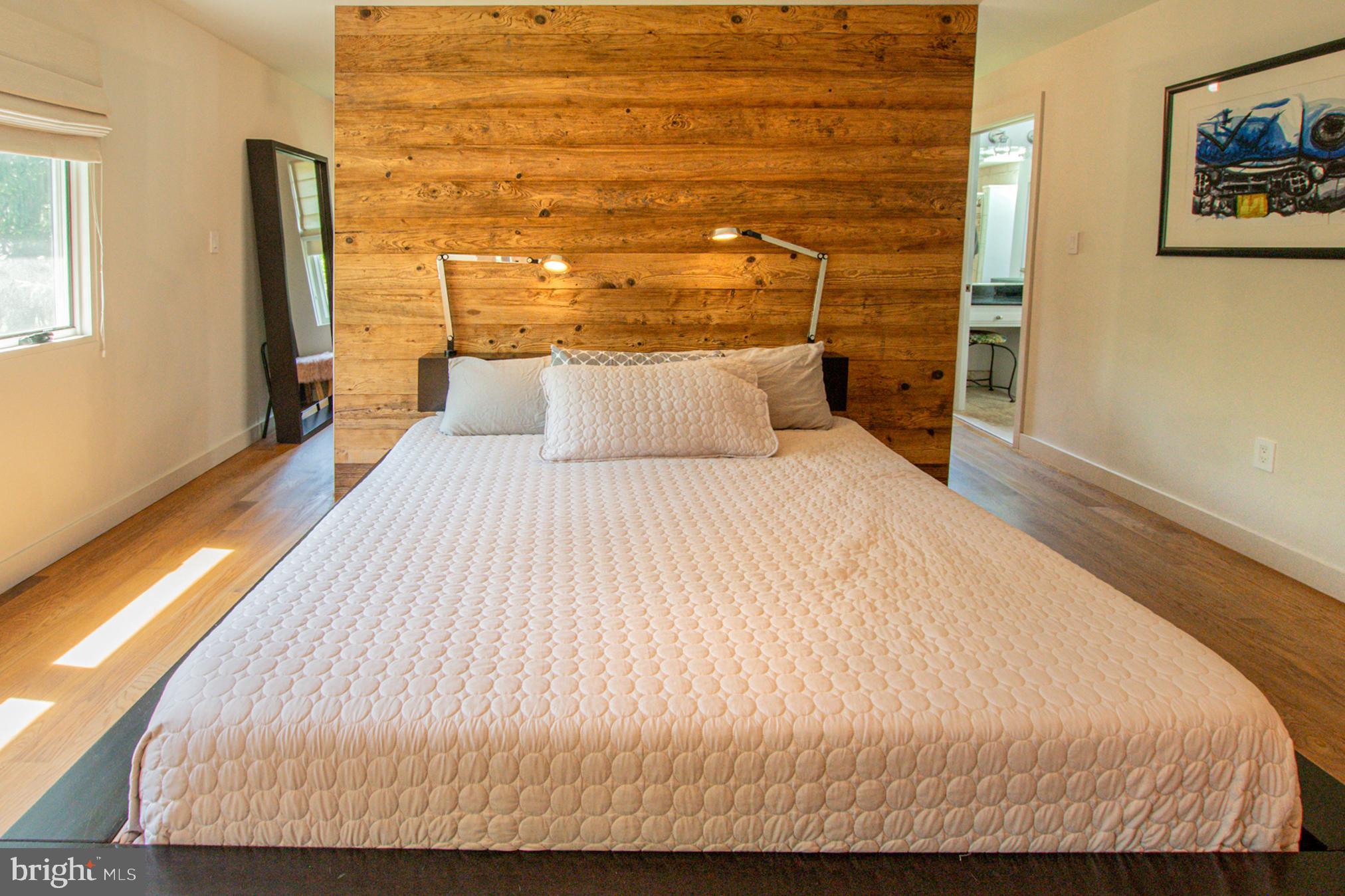 ROUNDELAY - Residential