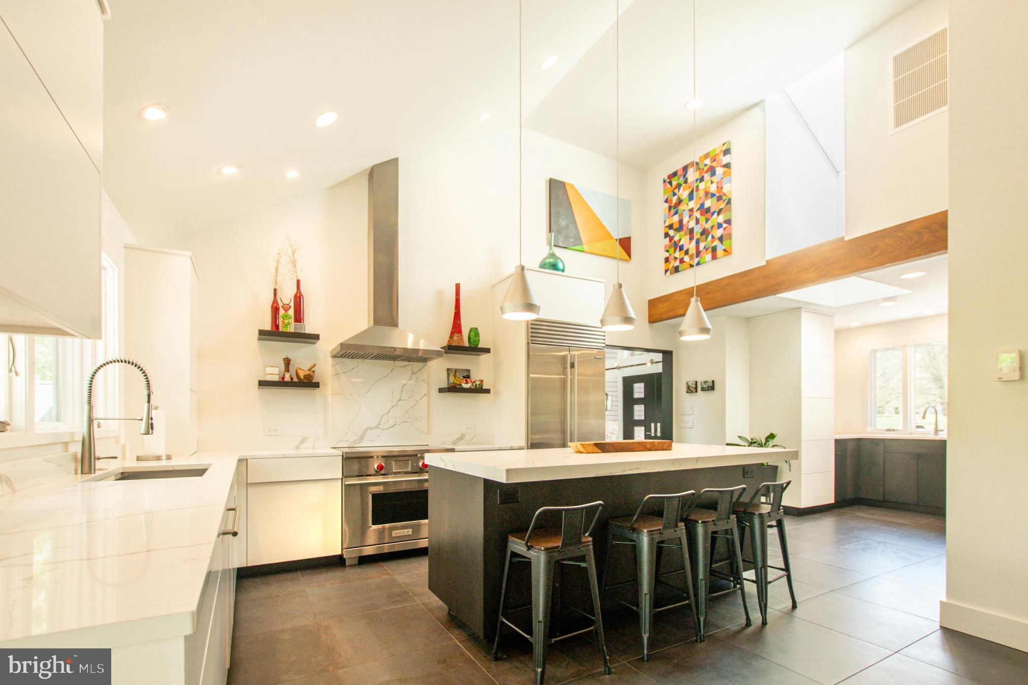 ROUNDELAY - Residential