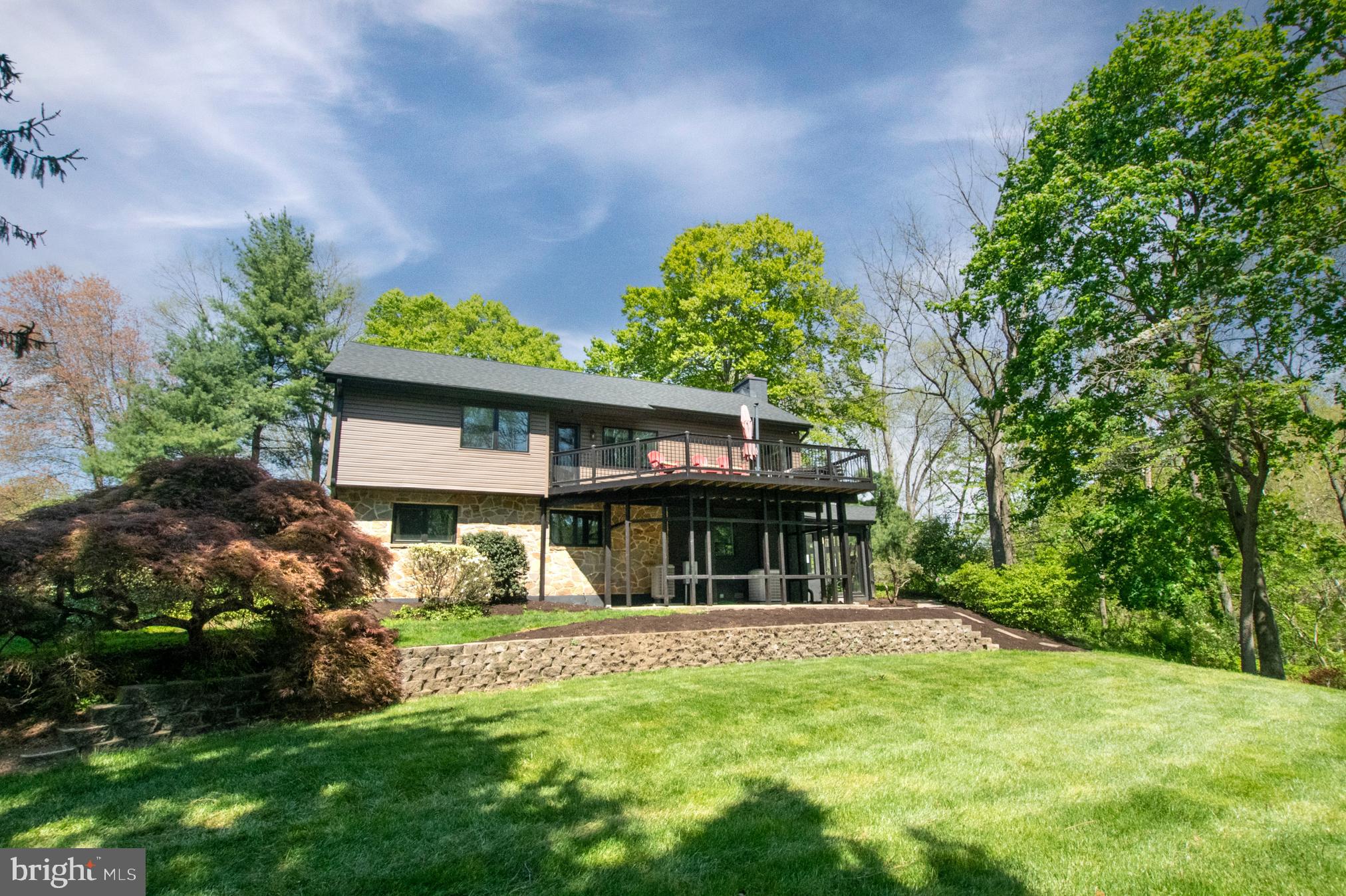 ROUNDELAY - Residential