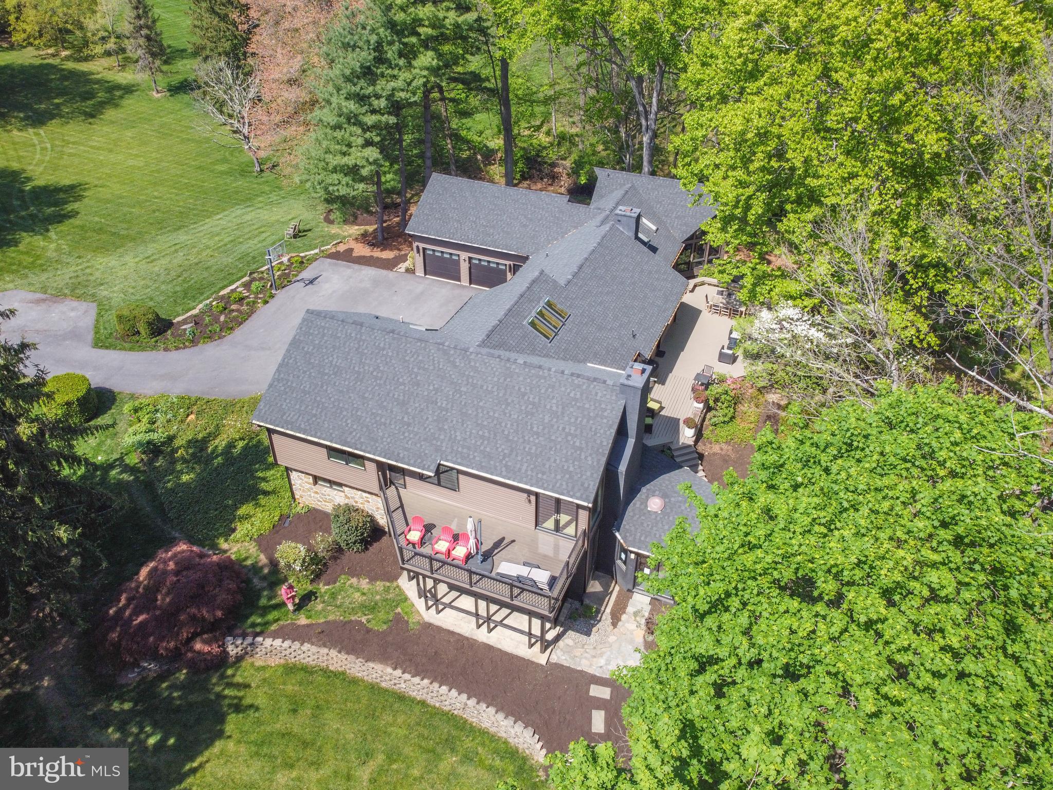 ROUNDELAY - Residential