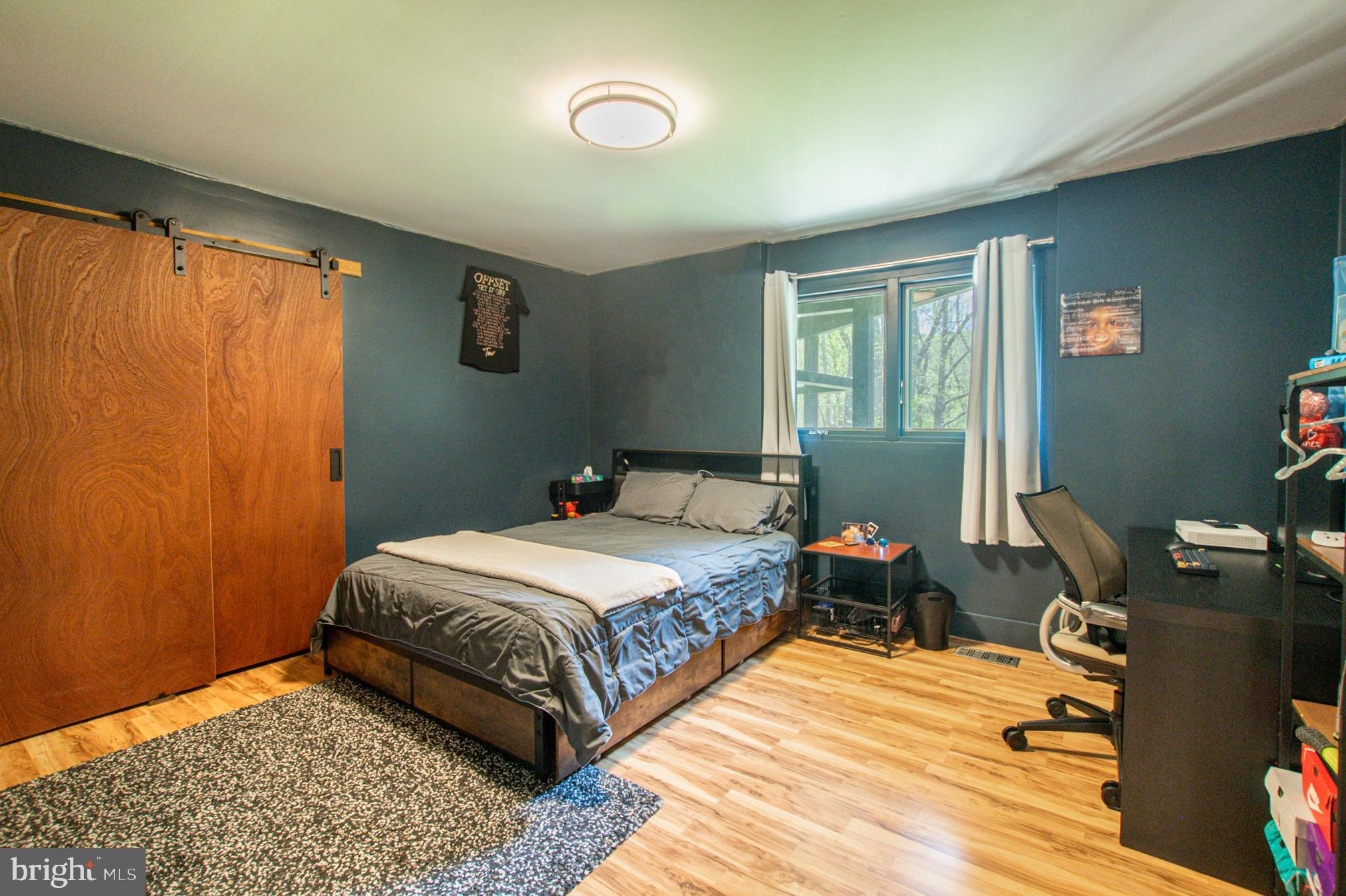 ROUNDELAY - Residential