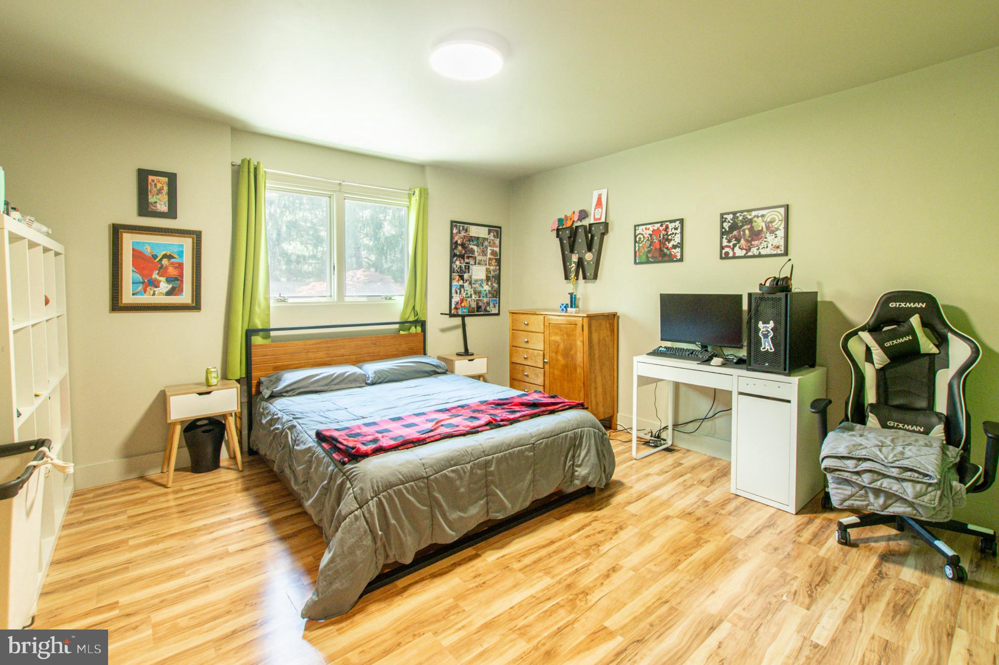 ROUNDELAY - Residential