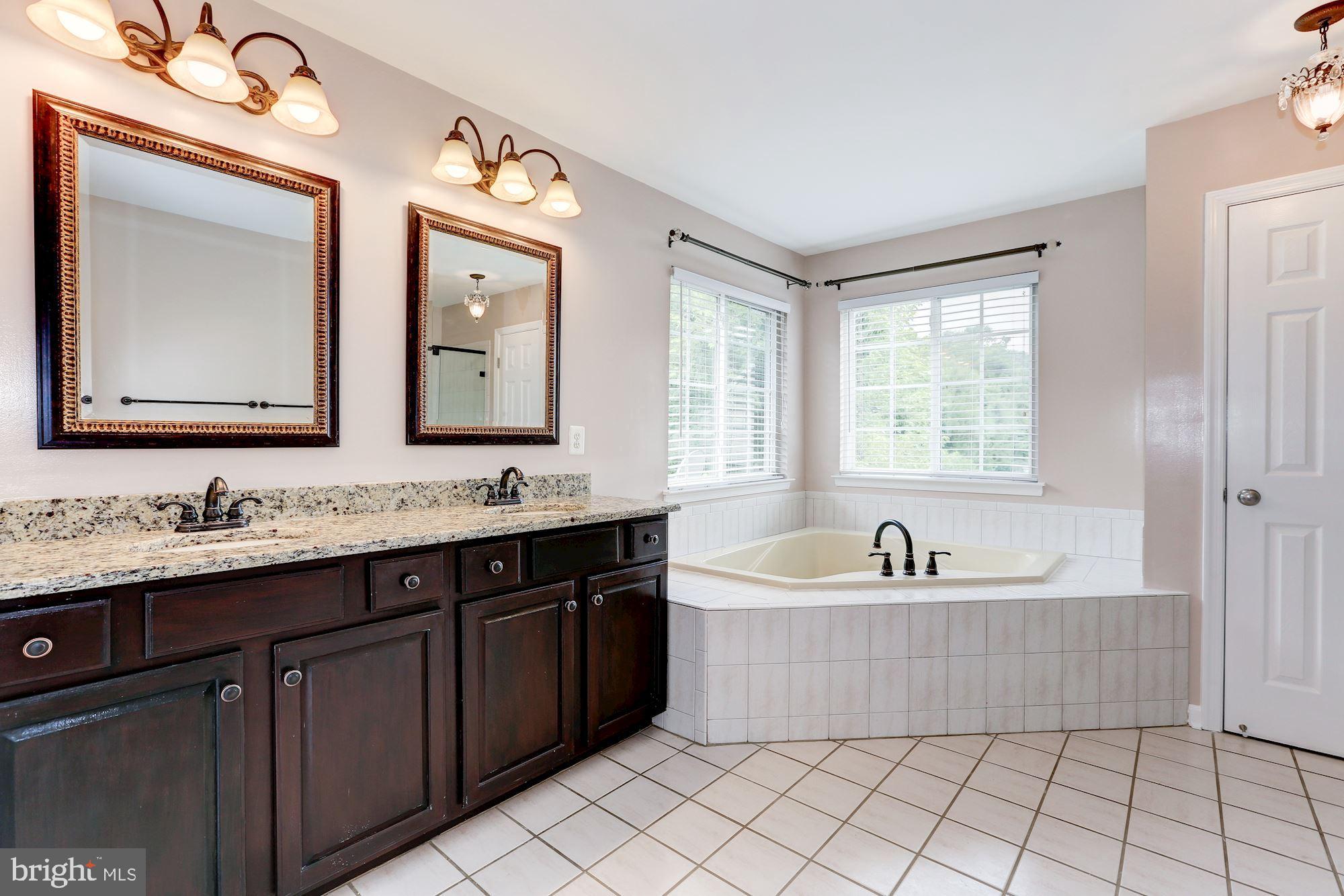 PATAPSCO VALLEY OVERLOOK - Residential Lease