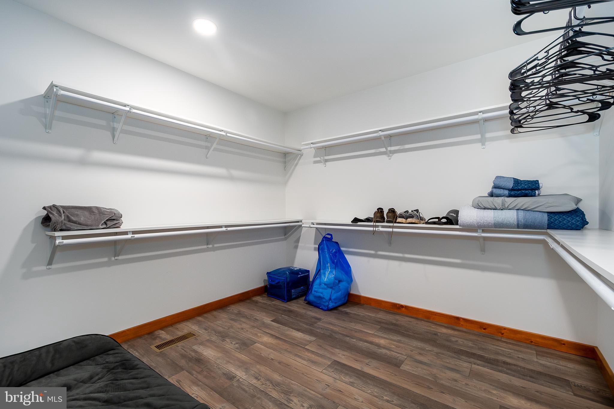 STOCKSLAGER ROAD - Residential