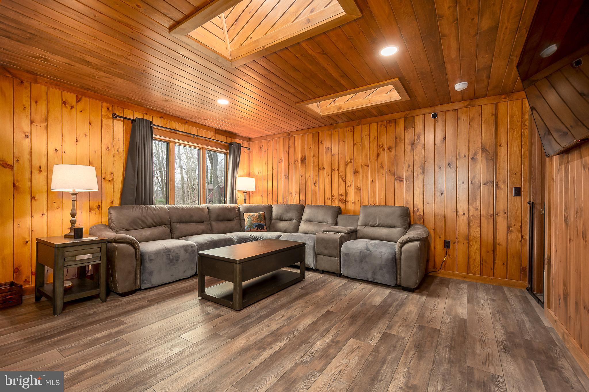 STOCKSLAGER ROAD - Residential