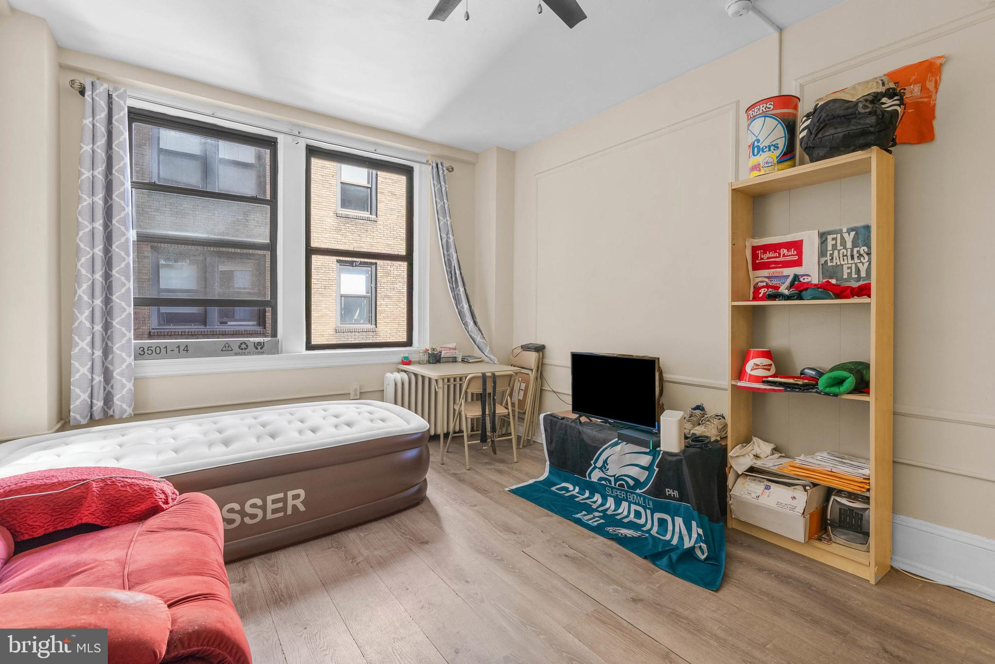 AVENUE OF THE ARTS - Residential