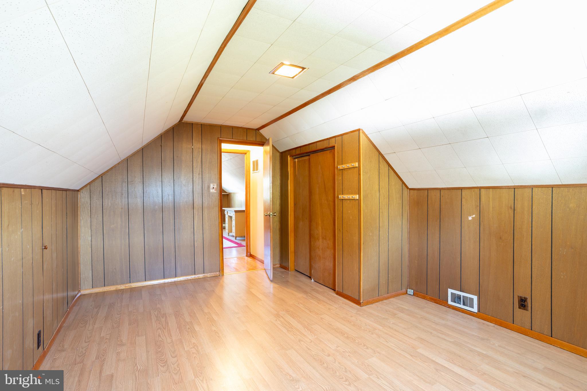 PARKVILLE HEIGHTS - Residential