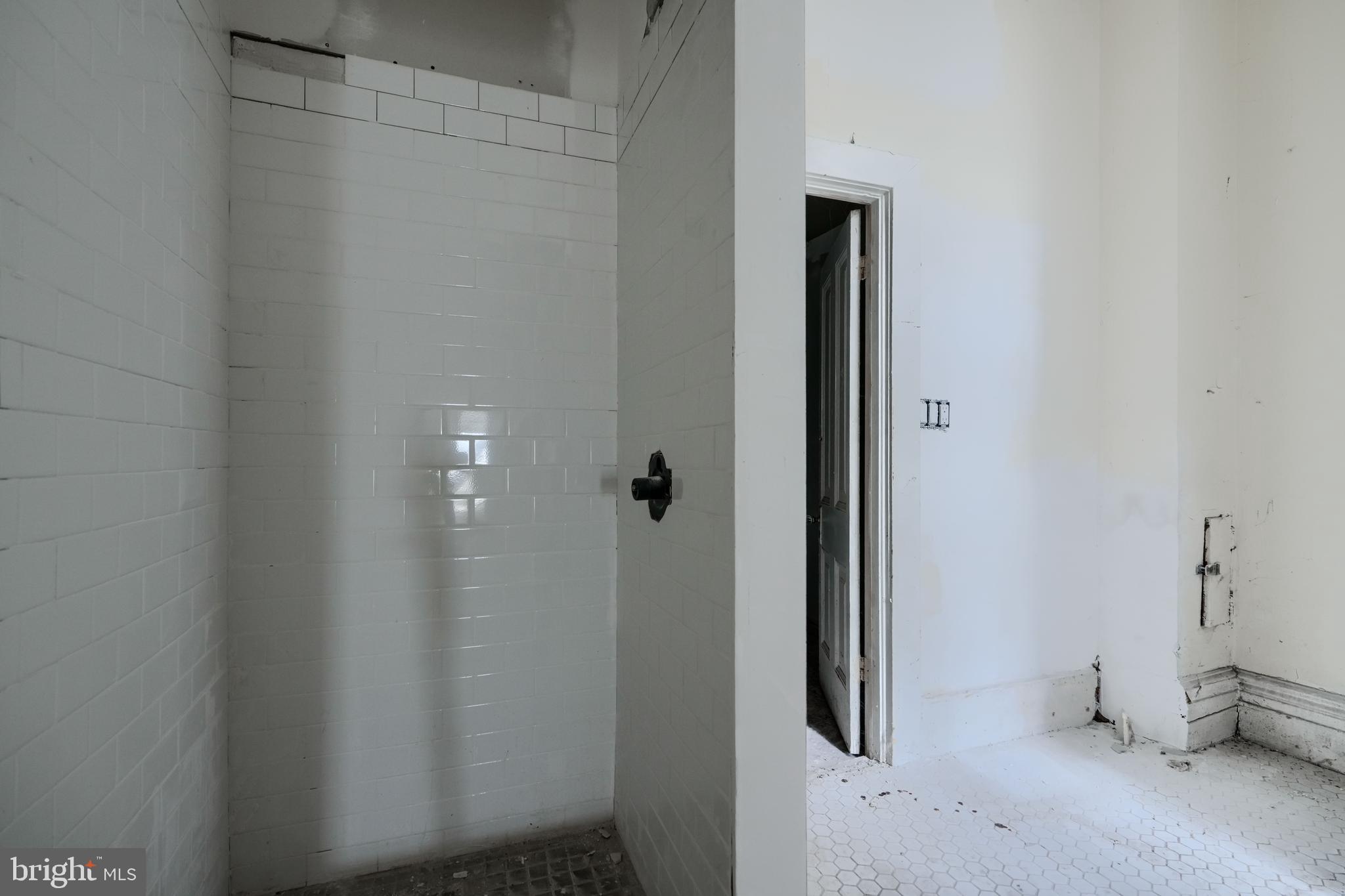 RESERVOIR HILL - Residential