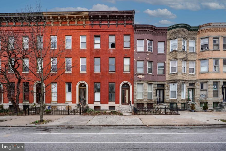 AGENTS AND CLIENTS MUST SIGN THE HOLD HARMLESS ADDENDUM IN THE DOCUMENTS AND EMAIL IT TO AGENT BEFORE SHOWINGS.   

This property will be sold at an ONLINE AUCTION.  LIST PRICE REPRESENTS OPENING BID. 

Four-unit brick apartment building in a Historic Home District. Has 4,000+  Square Feet of living space. Total rehab is required and is totally worth the investment. This blank canvas allows for customizations and modern upgrades. From renovating individual units to enhancing communal spaces or upgrading to a spectacular one-family home. The possibilities are endless. With the right vision and investment, this property is poised for substantial appreciation.