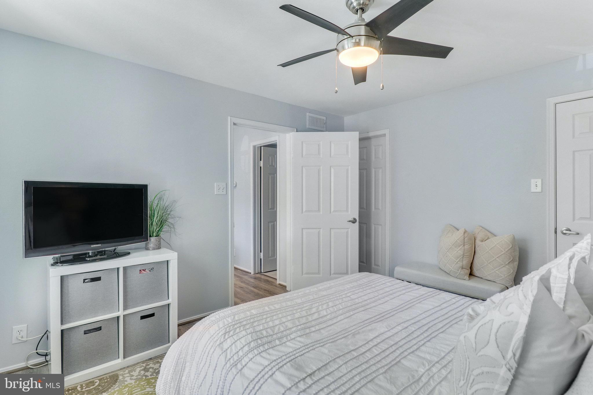 POINTE AT PARK CENTER - Residential