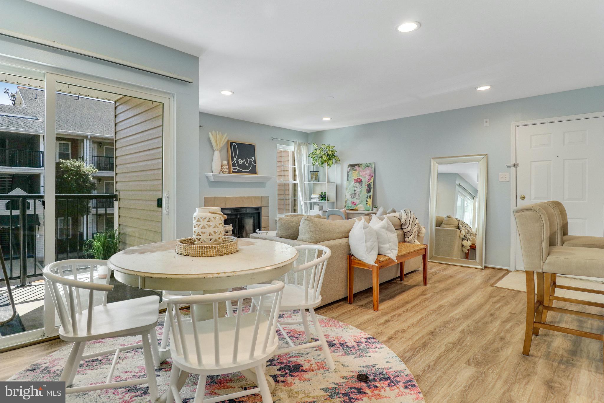 POINTE AT PARK CENTER - Residential