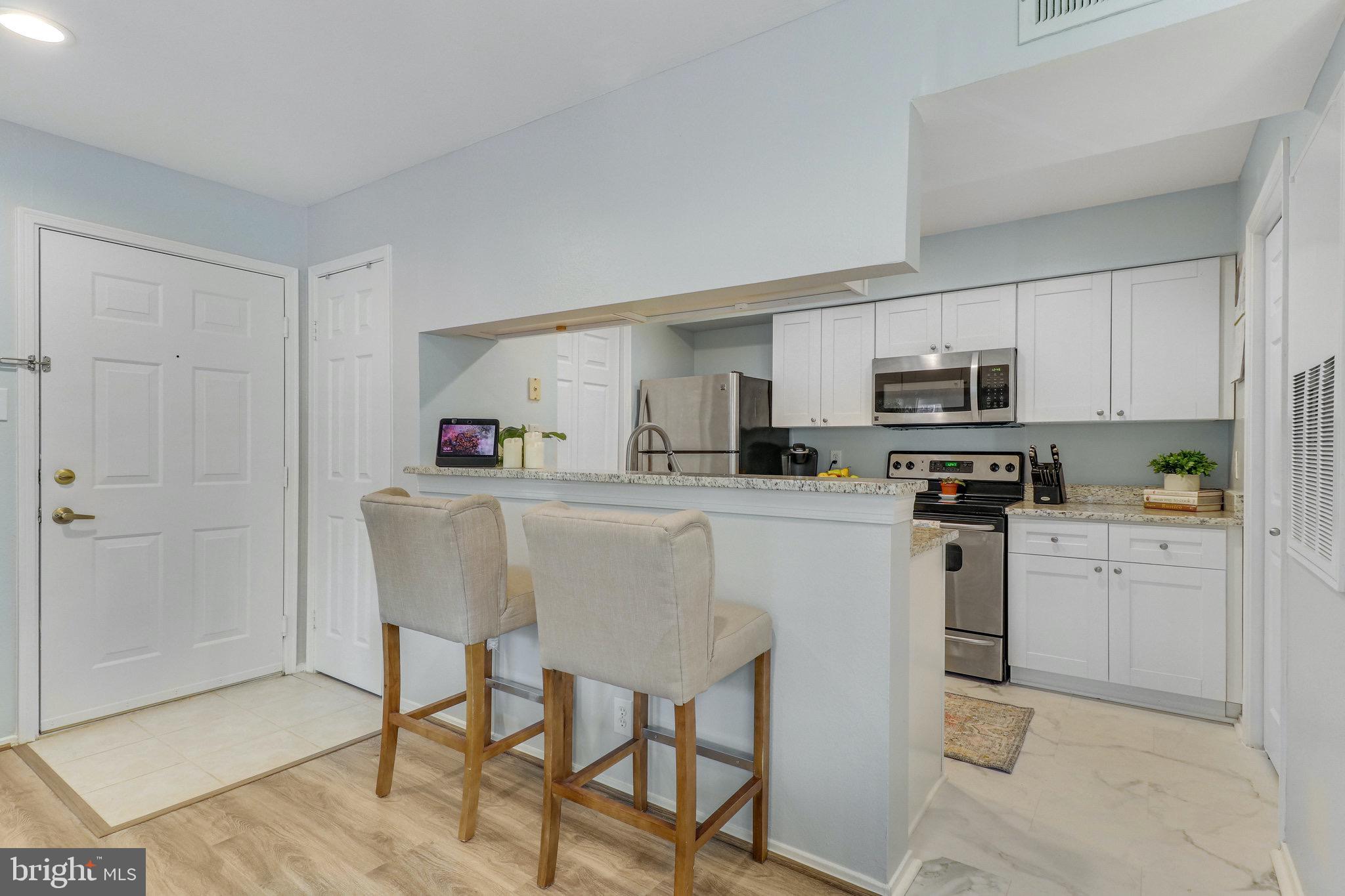 POINTE AT PARK CENTER - Residential