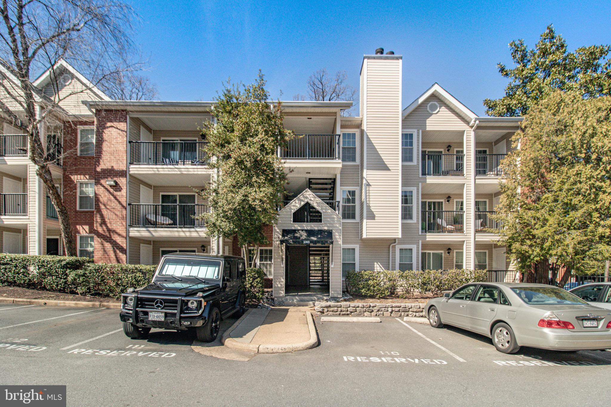 POINTE AT PARK CENTER - Residential