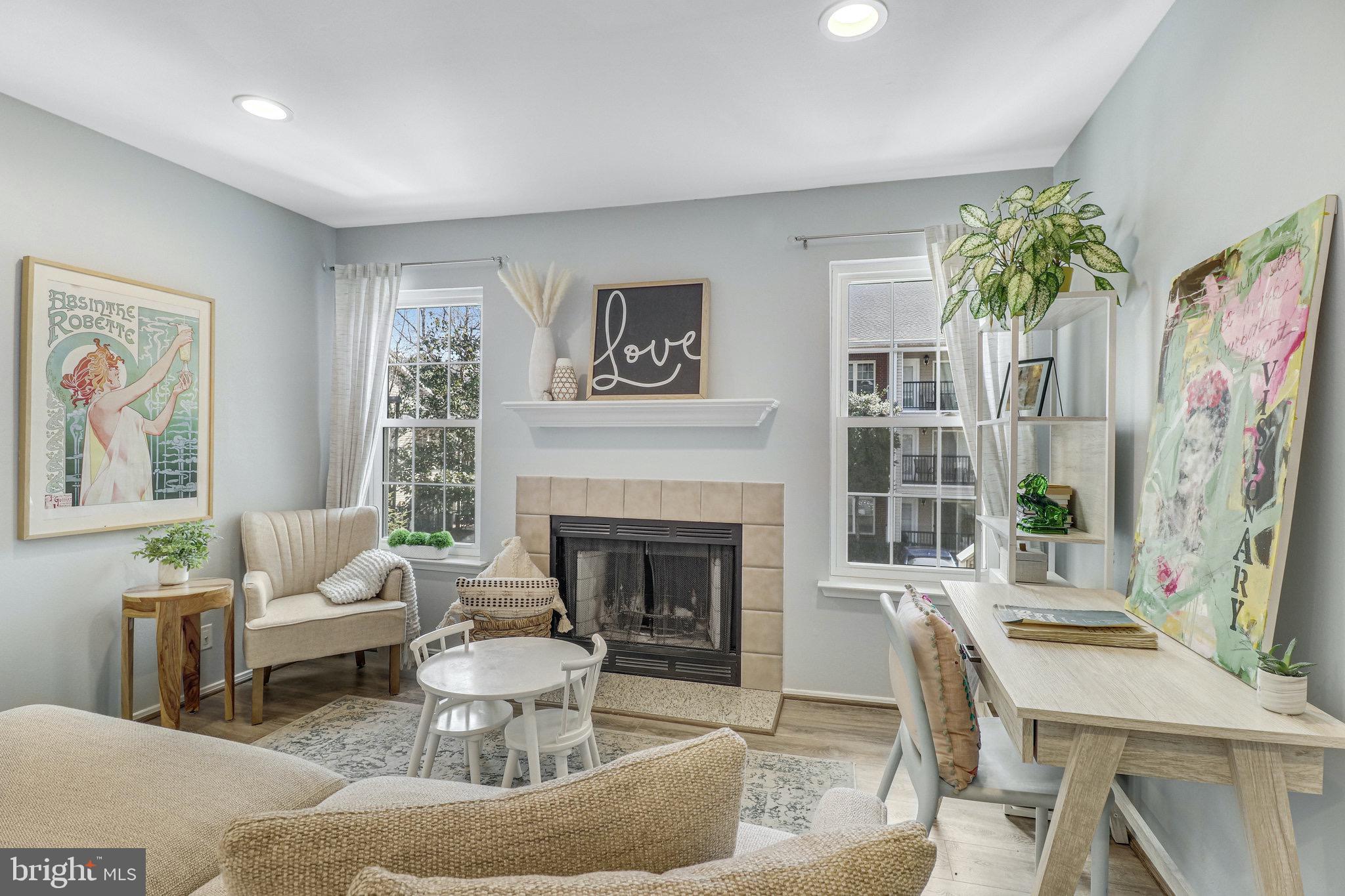 POINTE AT PARK CENTER - Residential