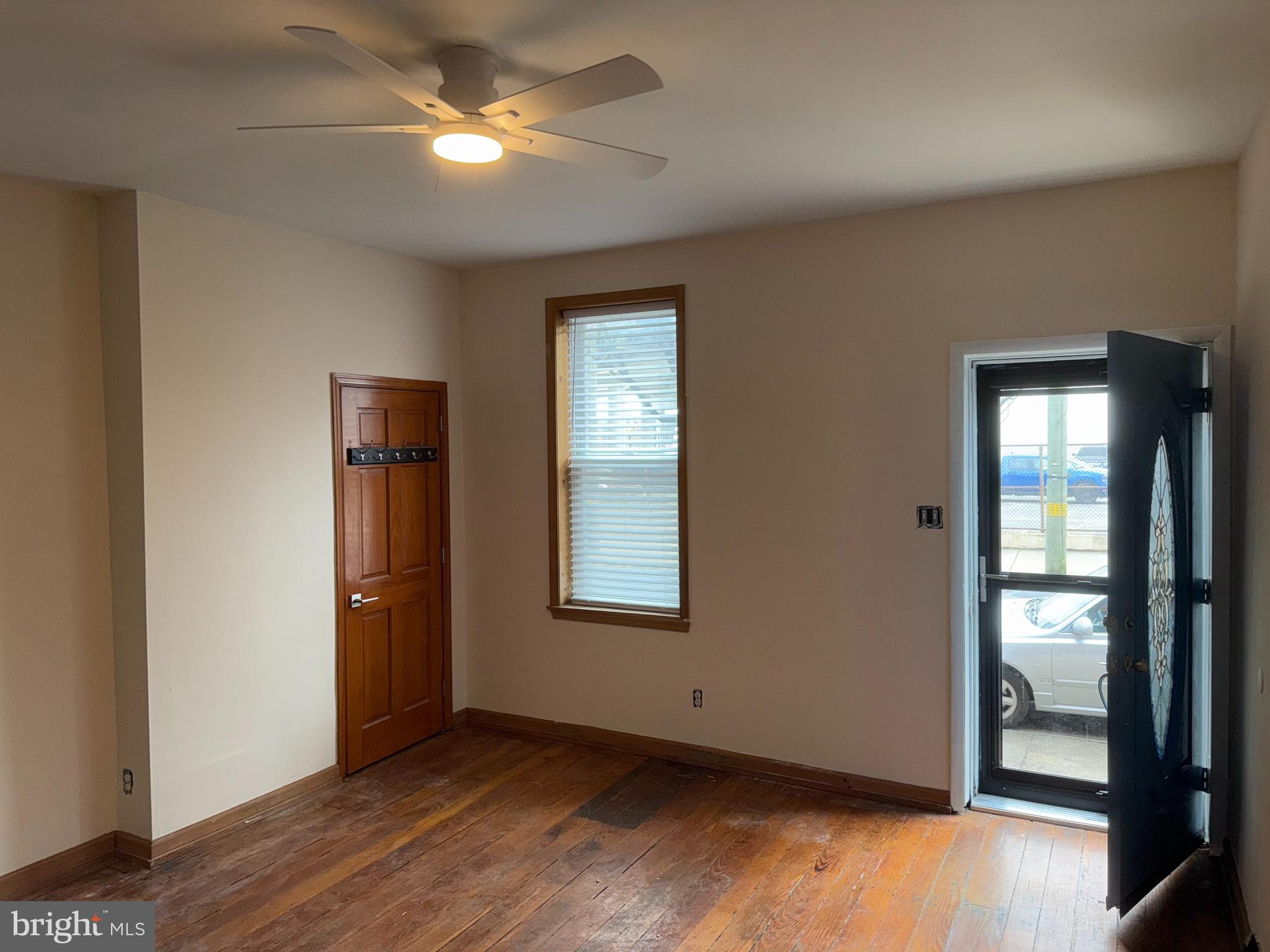 PORT RICHMOND - Residential