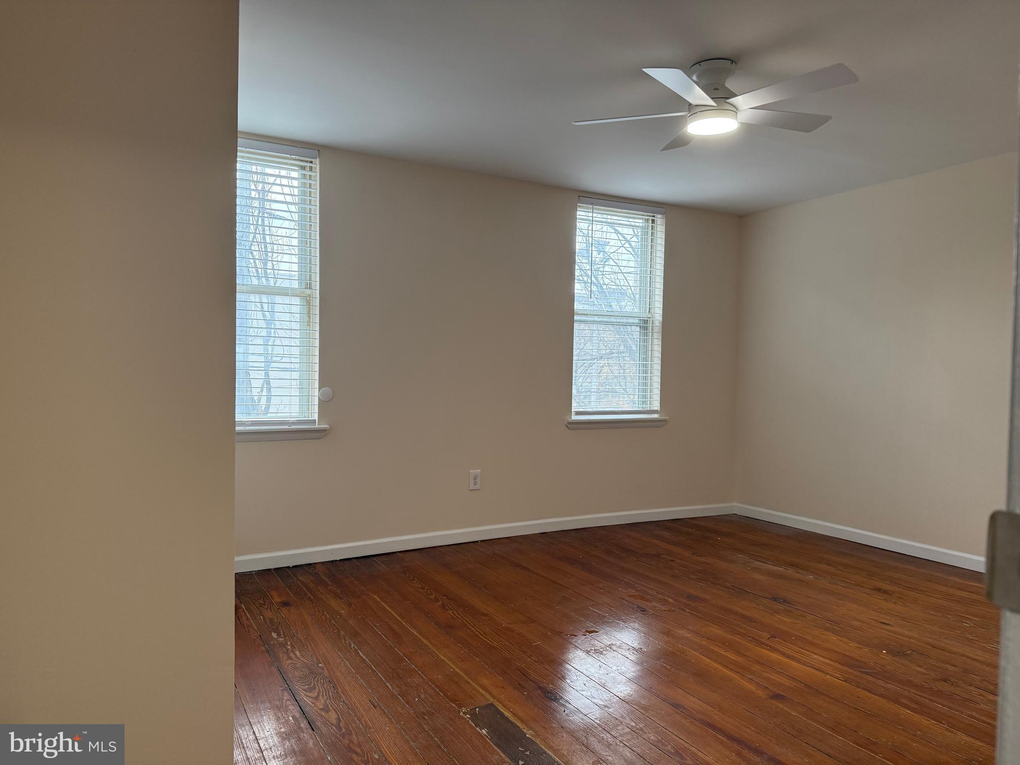 PORT RICHMOND - Residential