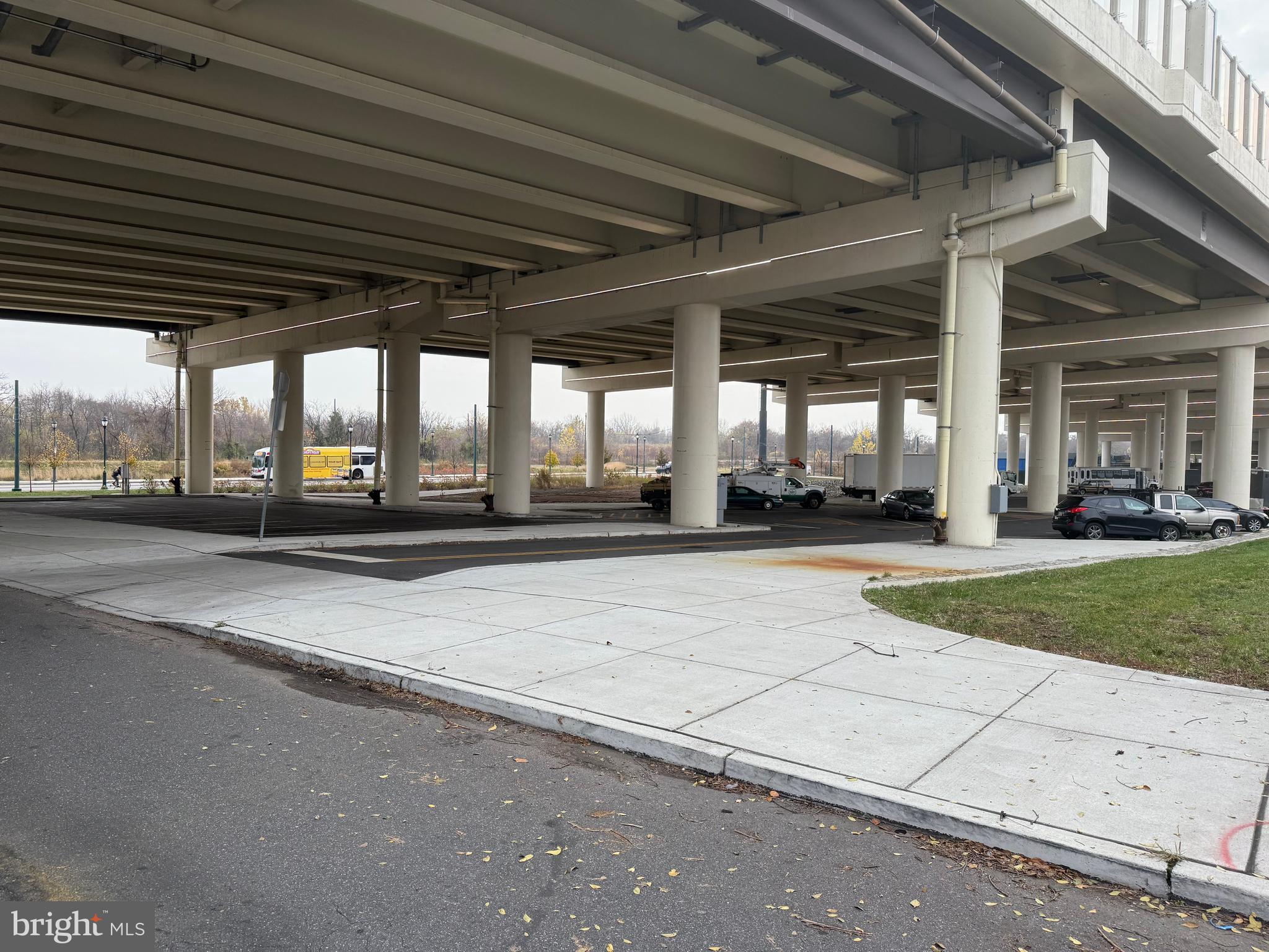 PORT RICHMOND - Residential