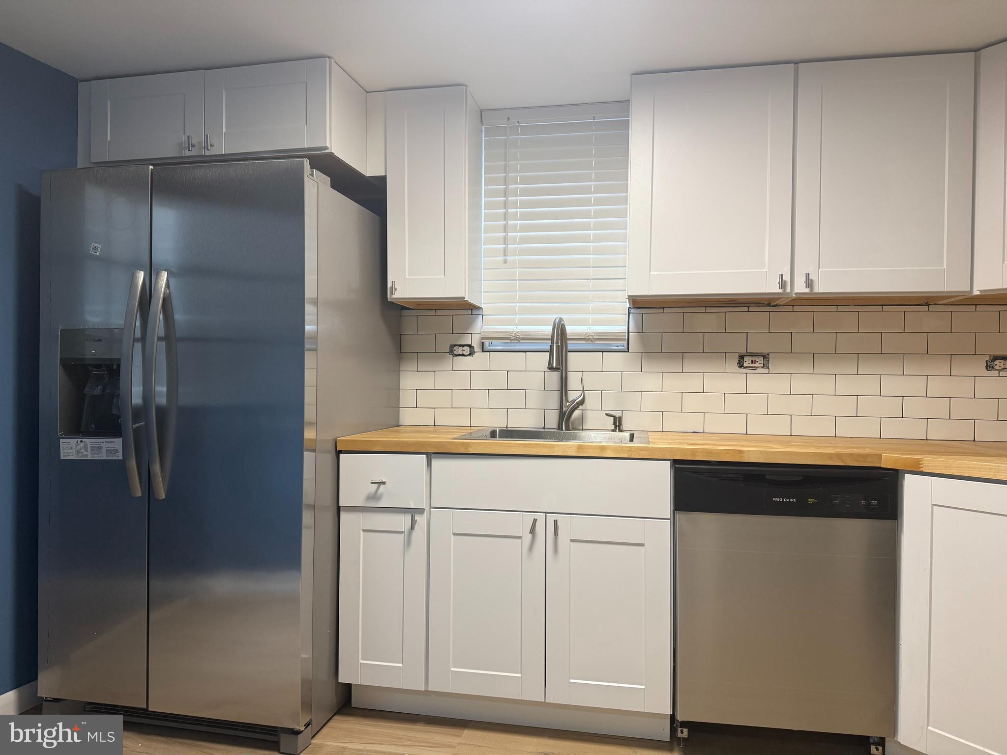 PORT RICHMOND - Residential