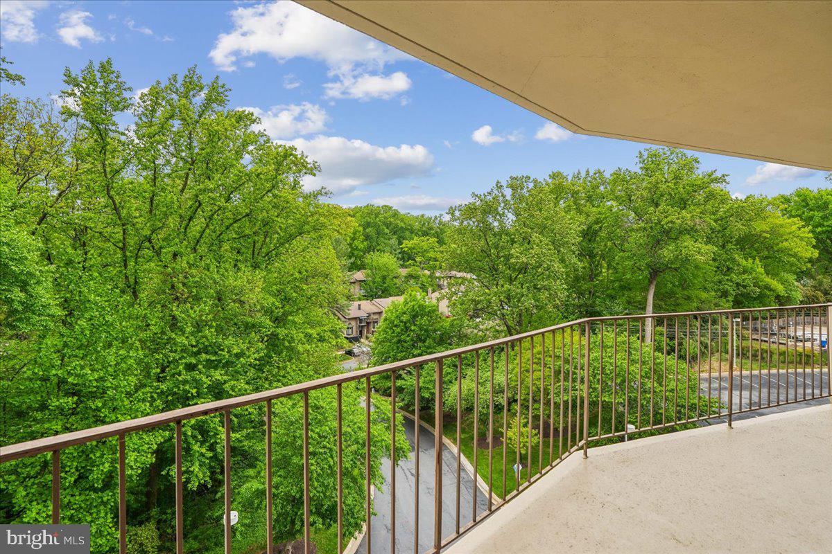 9039 SLIGO CREEK PARKWAY 516