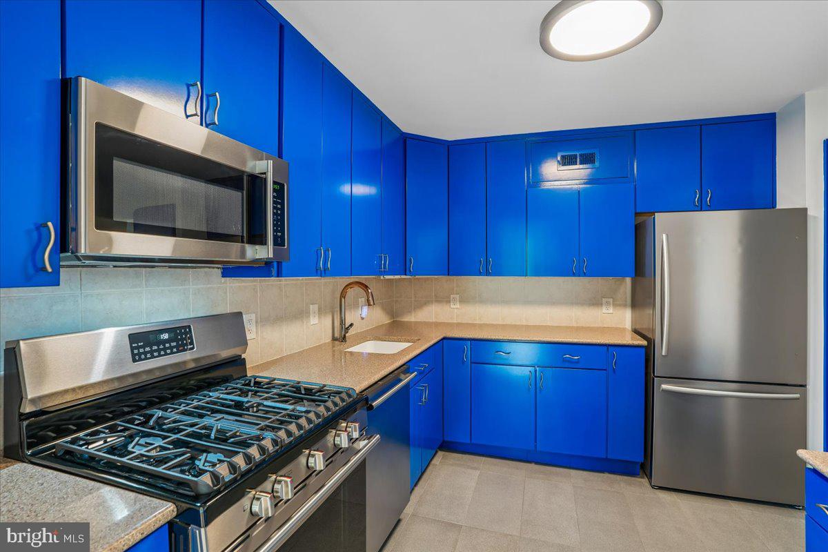 9039 SLIGO CREEK PARKWAY 516