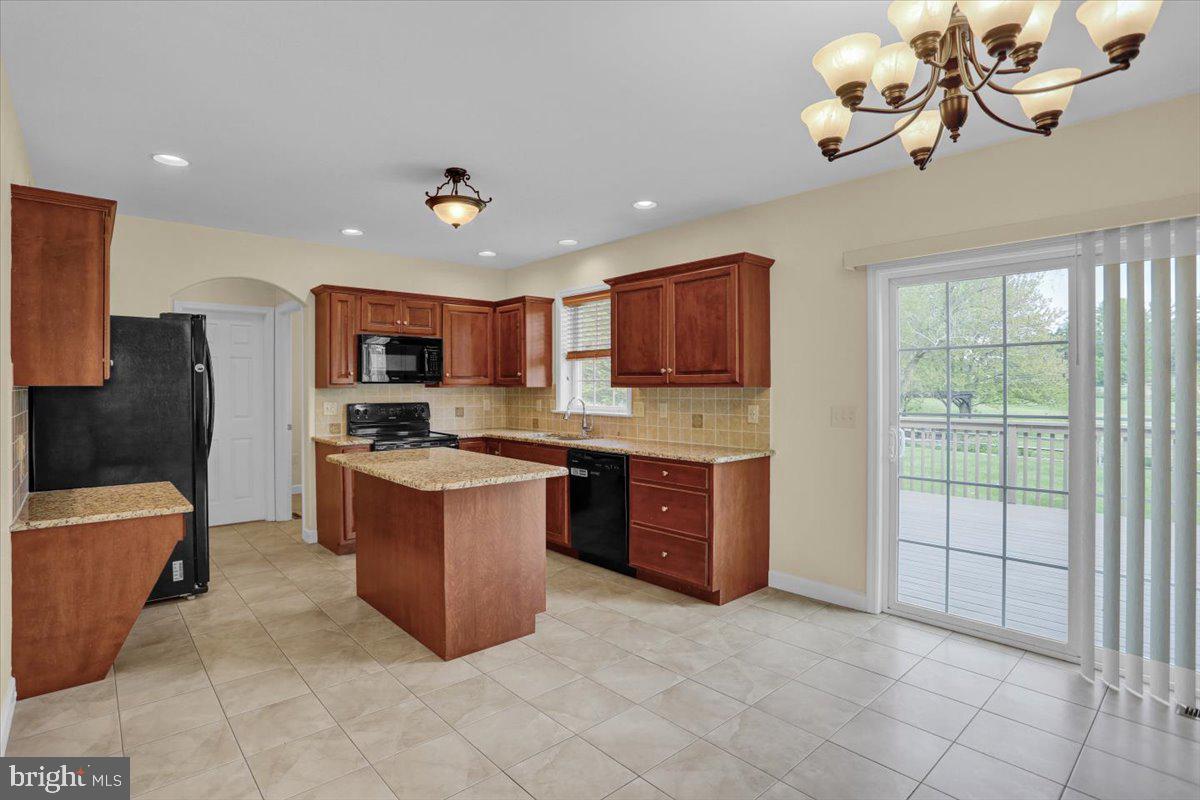 WOODS EDGE - Residential