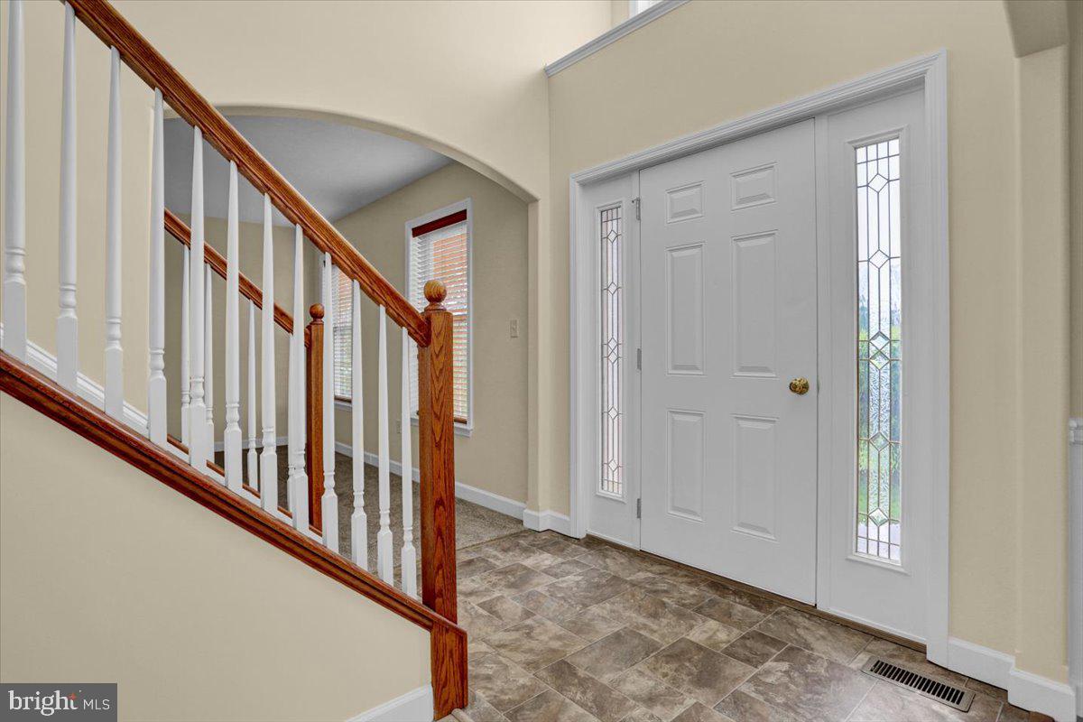 WOODS EDGE - Residential