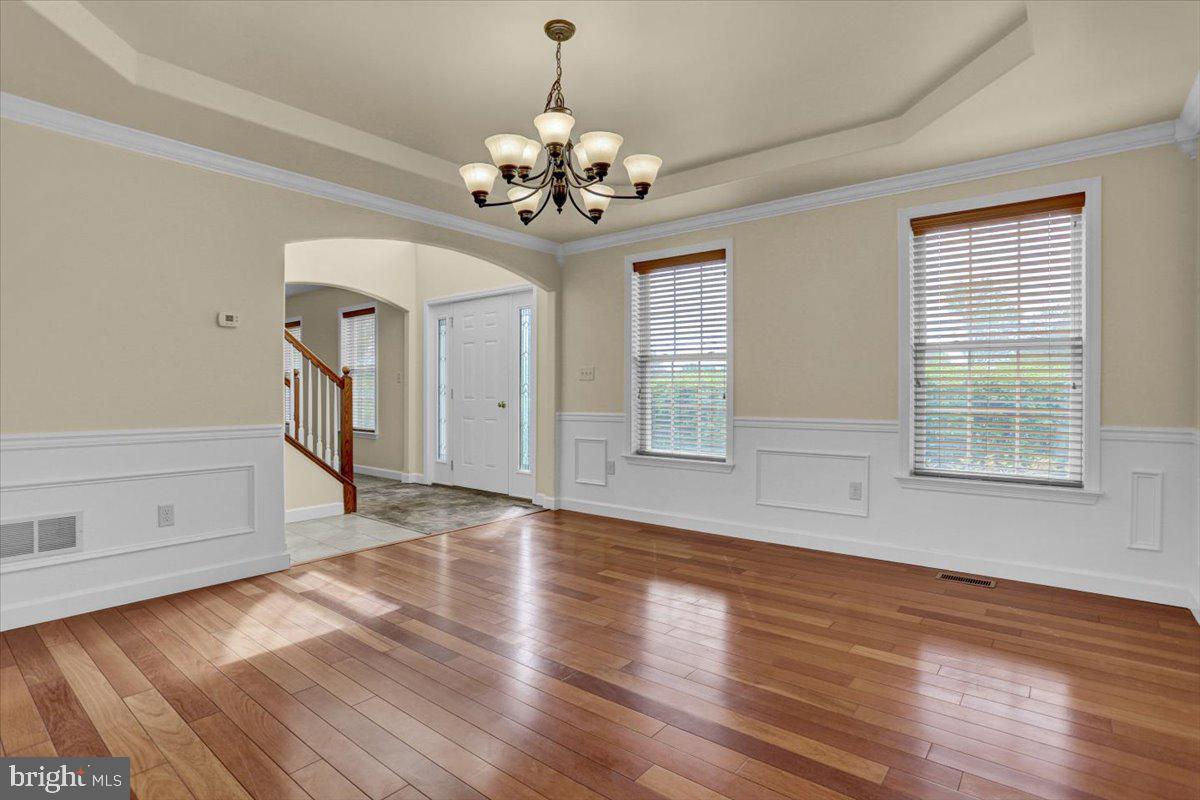 WOODS EDGE - Residential