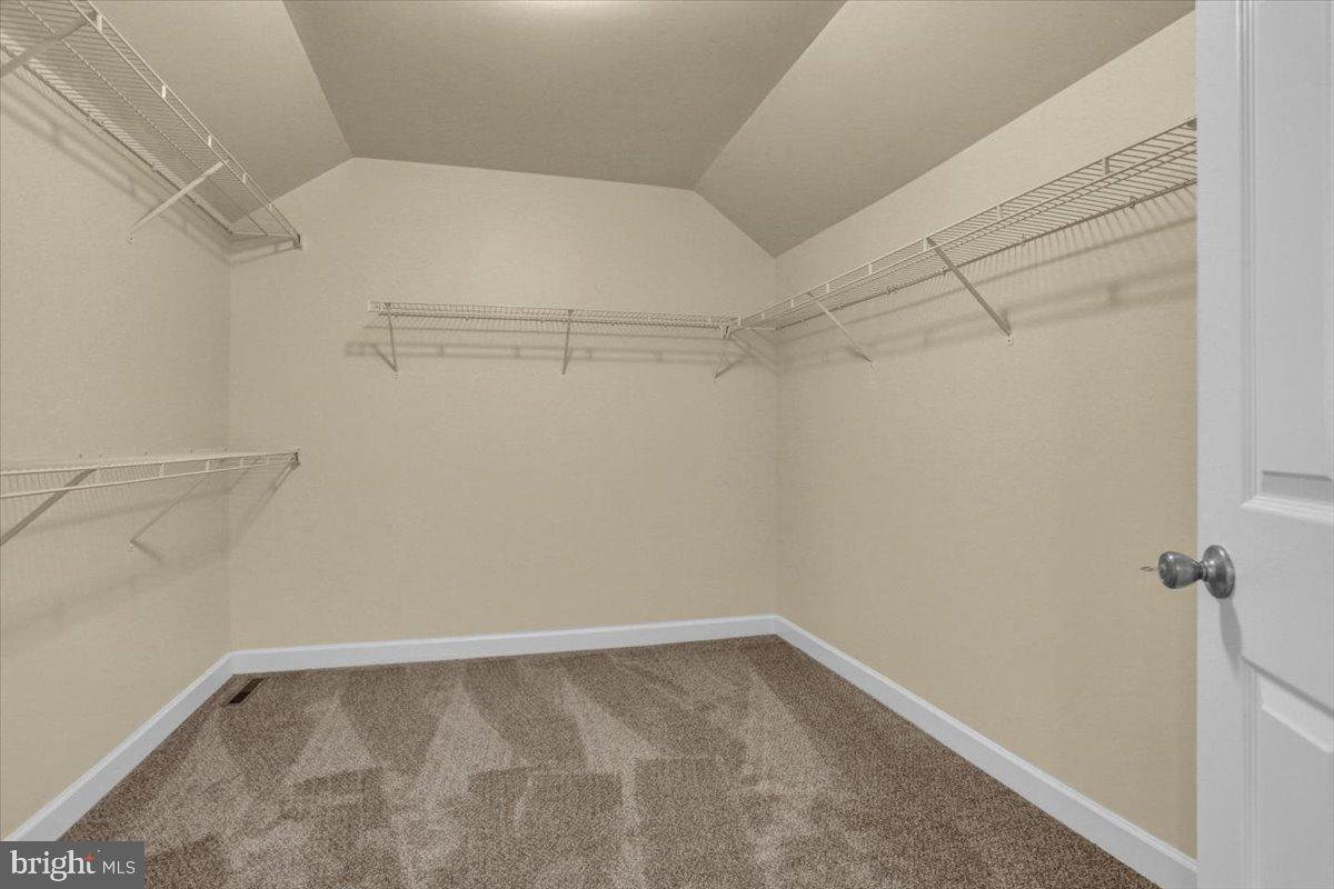 WOODS EDGE - Residential