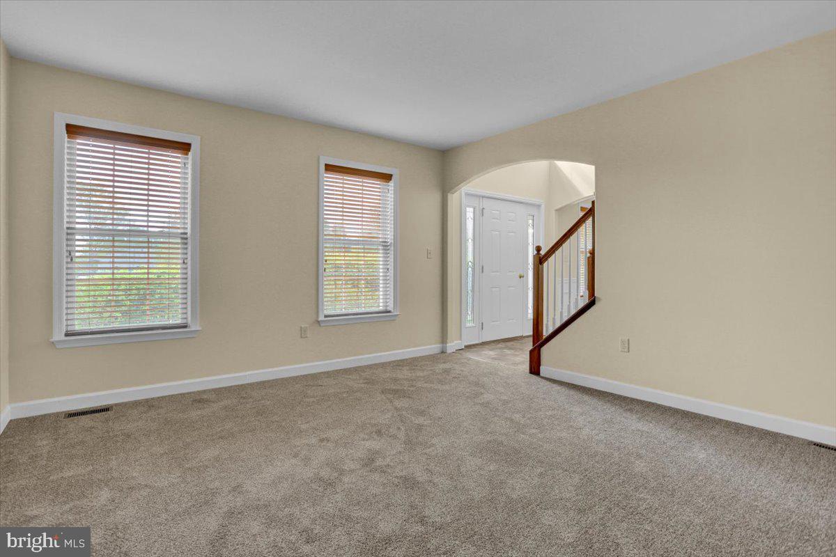 WOODS EDGE - Residential